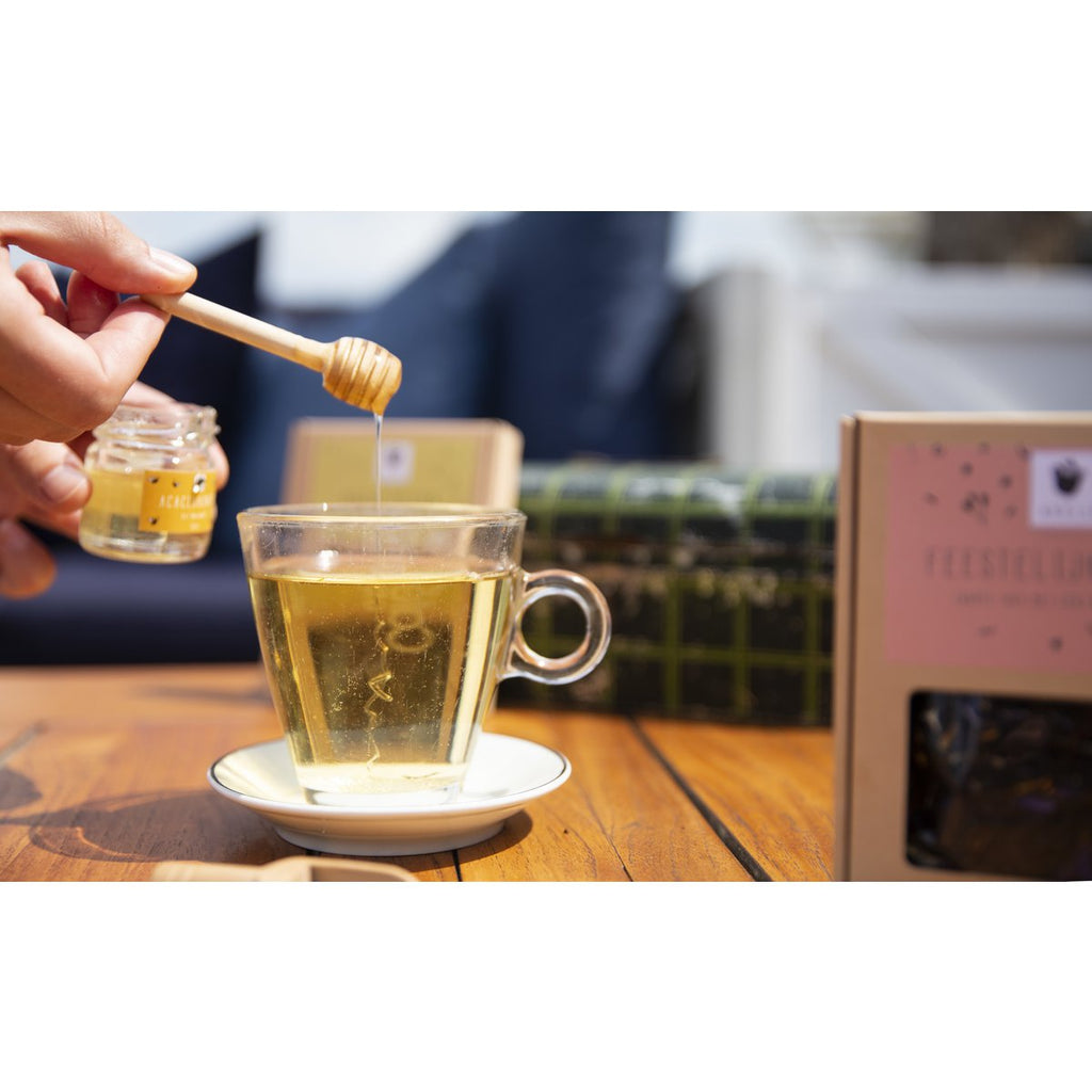 Mini honey jar with spoon